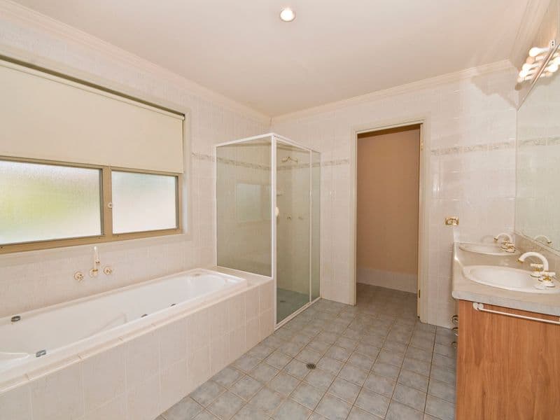 4 Cajeput Court, REEDY CREEK QLD 4227, Reedy Creek - Thumbnail 3
