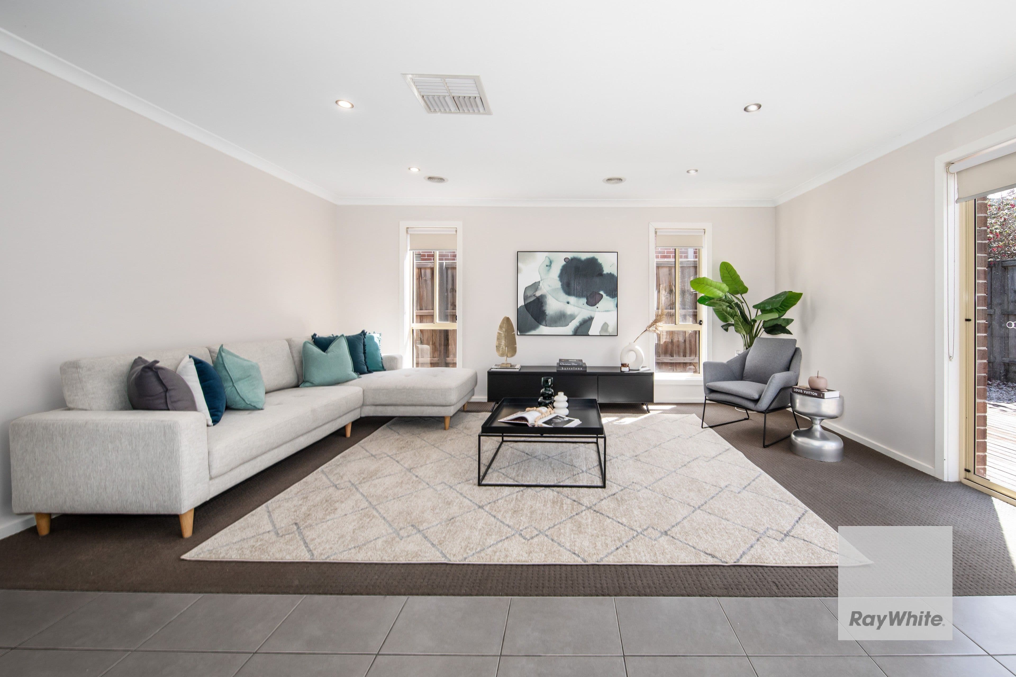 36 Yellow Rock Lane, Yellow Rock, Yellow Rock - Thumbnail 2