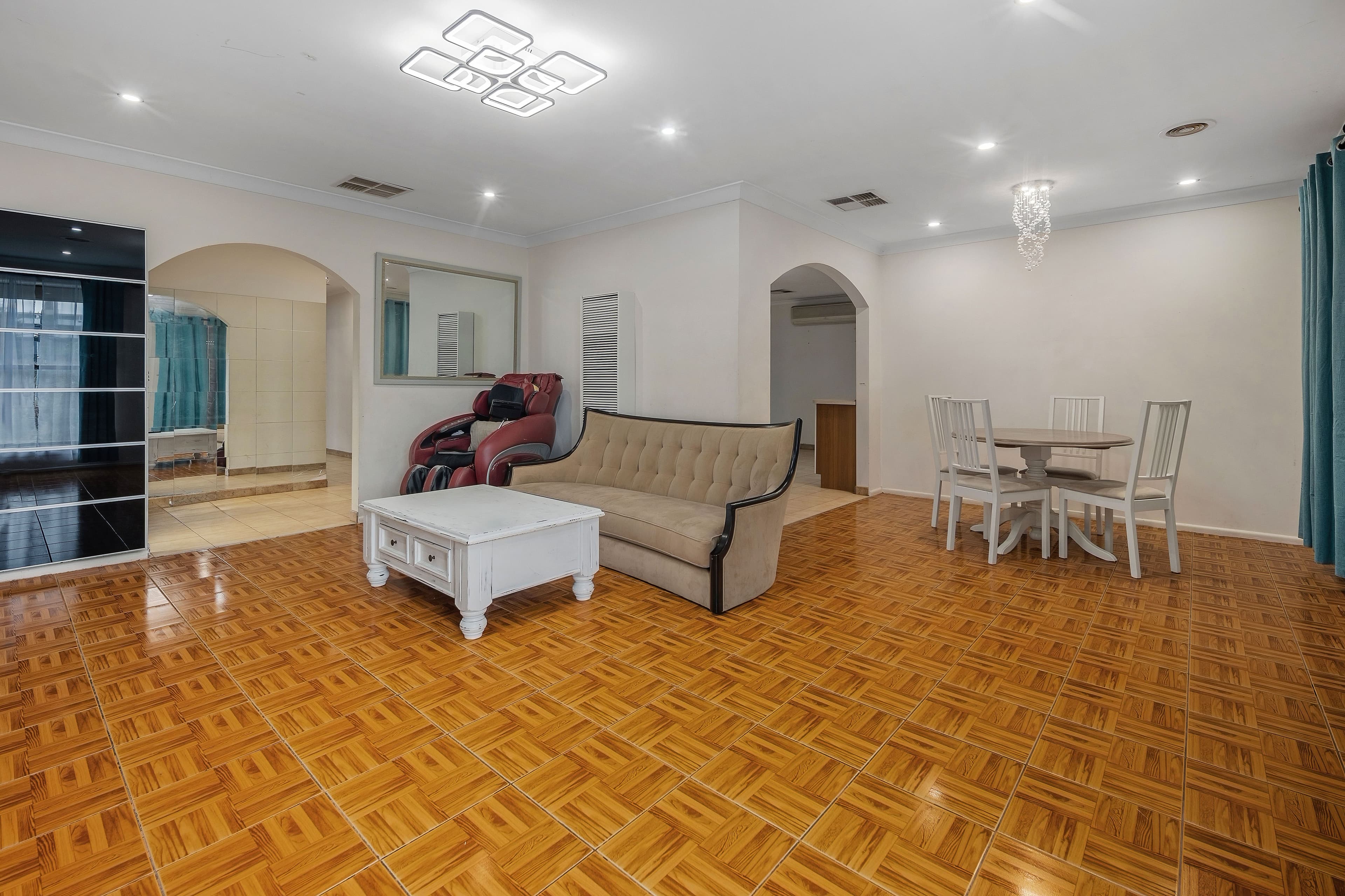 153 Kingsway Drive, Lalor VIC 3075, Lalor - Thumbnail 3