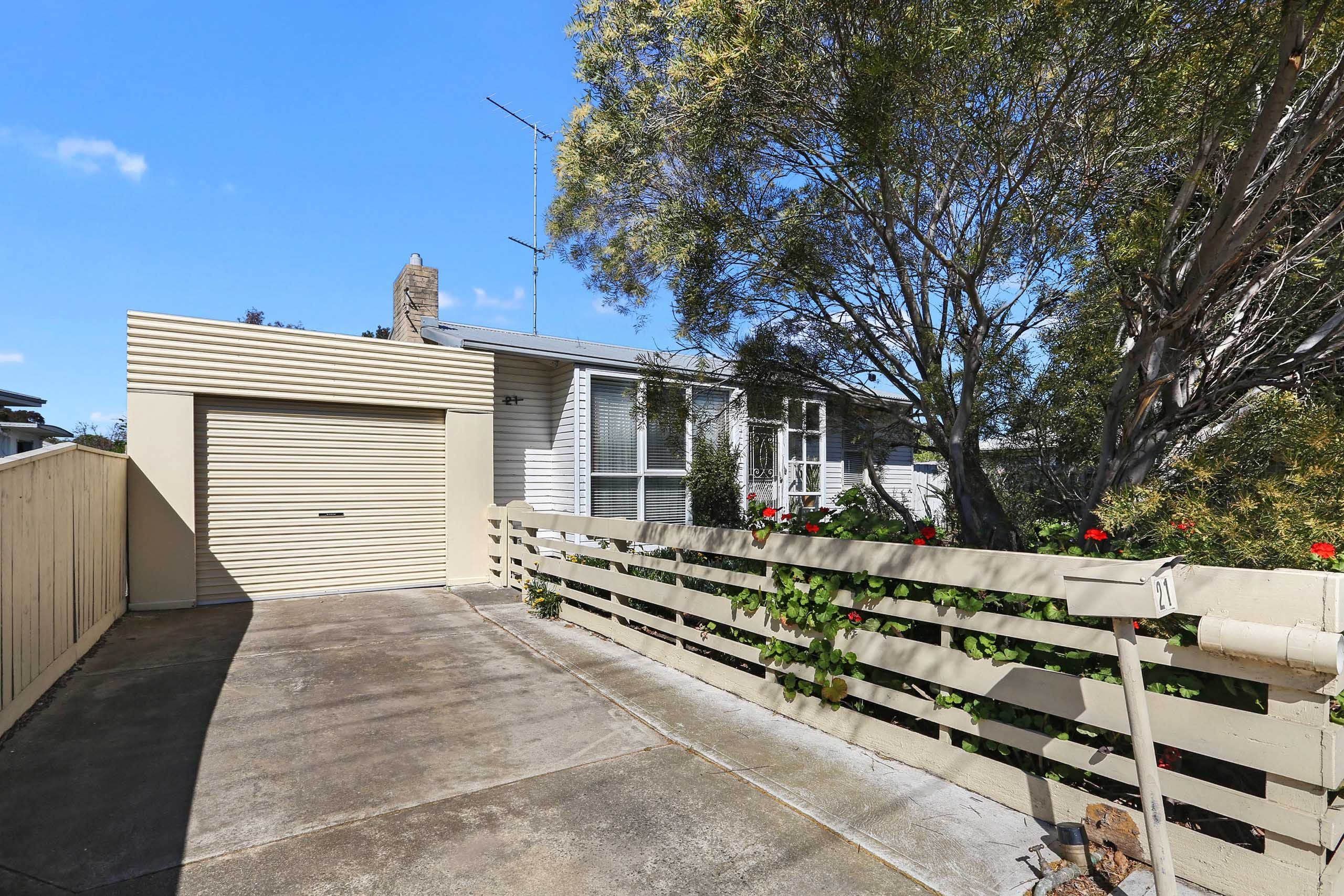 21 Cox Road, Norlane VIC 3214, Norlane - Image 1