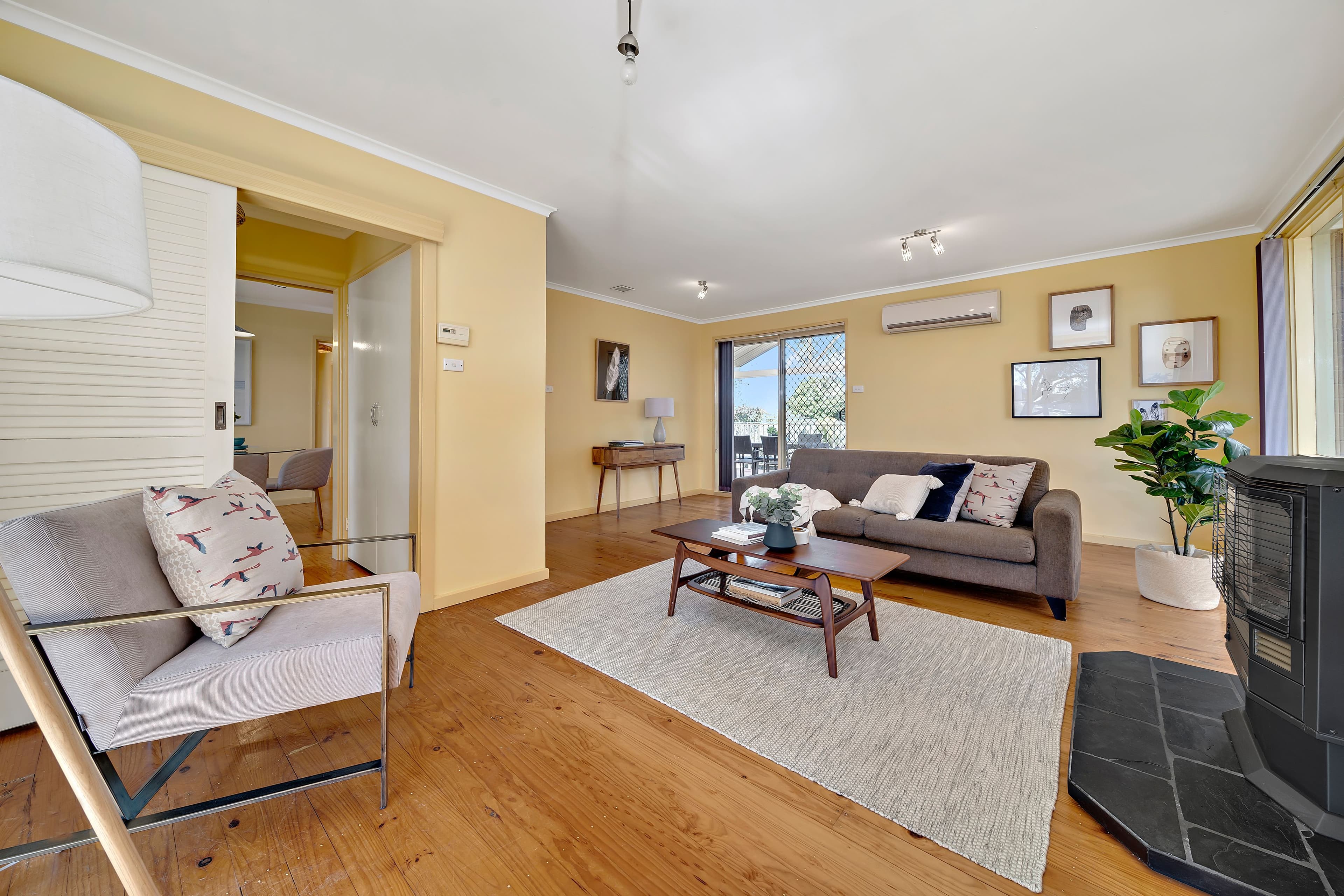 24 Kirkland Circuit, Macgregor ACT 2615, Macgregor - Thumbnail 2