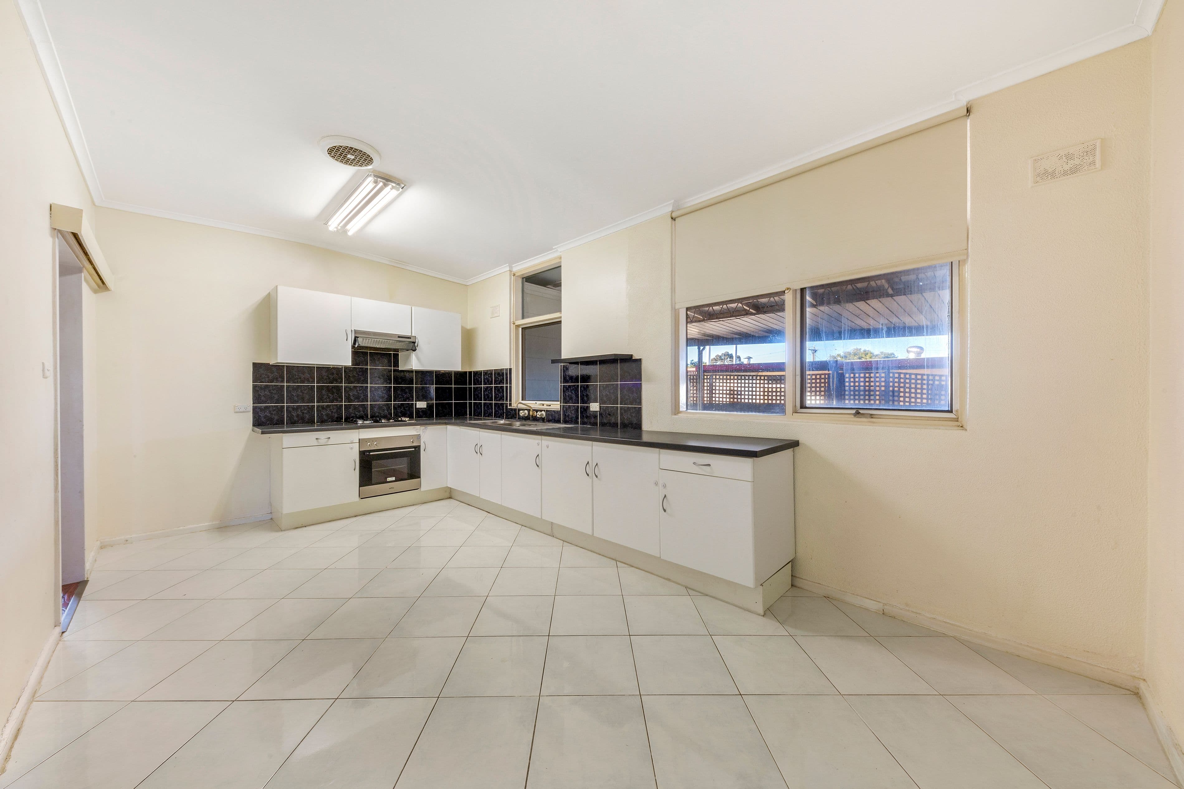 7 Melveen Street, Modbury SA 5092, Modbury - Thumbnail 6