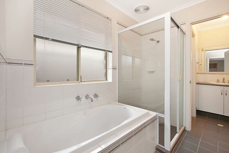 32 Grace Boulevard, SMITHFIELD PLAINS SA 5114, Smithfield Plains - Thumbnail 5