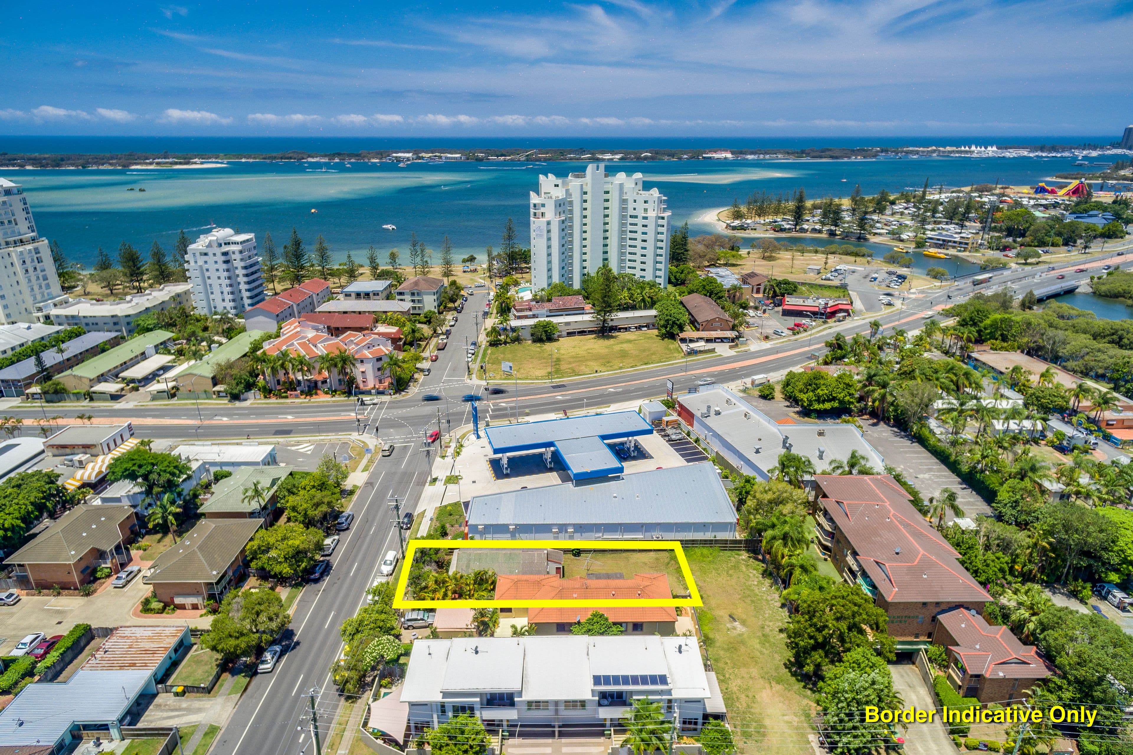 20 Robert Street, Labrador QLD 4215, Labrador - Thumbnail 2