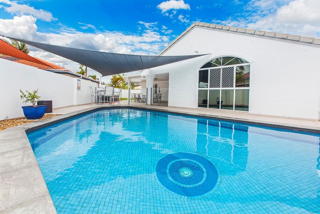 16 Christa Way, Benowa Waters QLD 4217, Benowa - Thumbnail 3