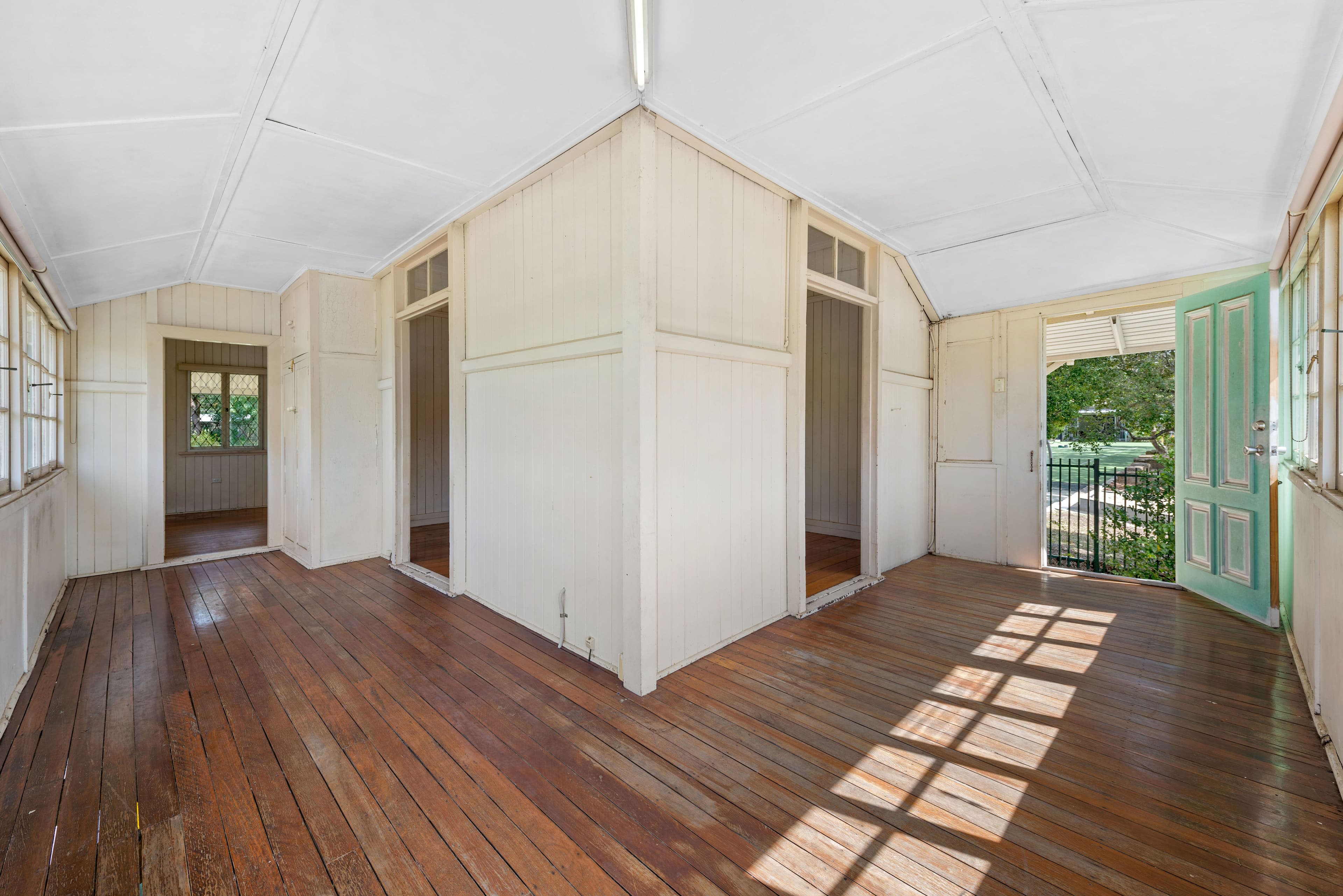 187 Boundary Road, Bardon QLD 4065, Bardon - Thumbnail 6