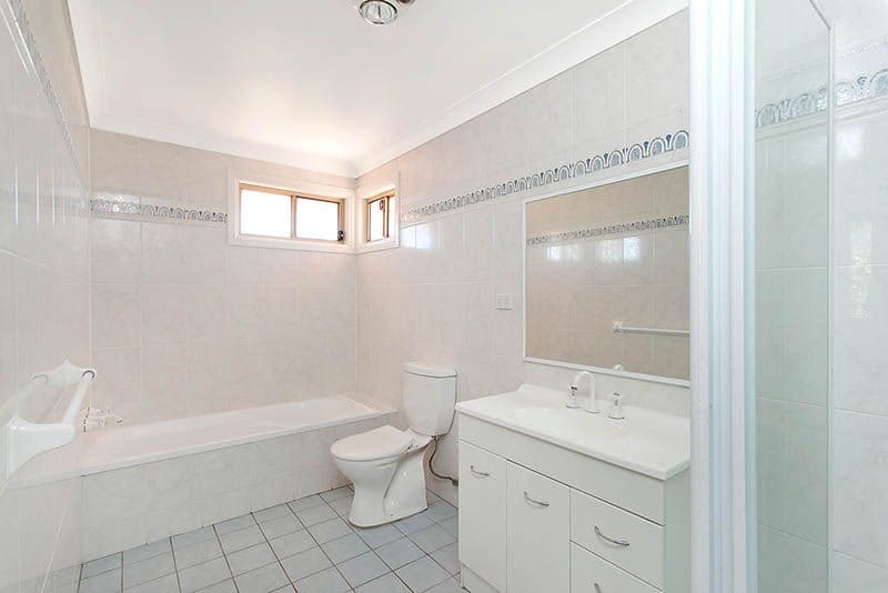 1 Eucumbene Avenue, FLINDERS NSW 2529, Flinders - Thumbnail 8