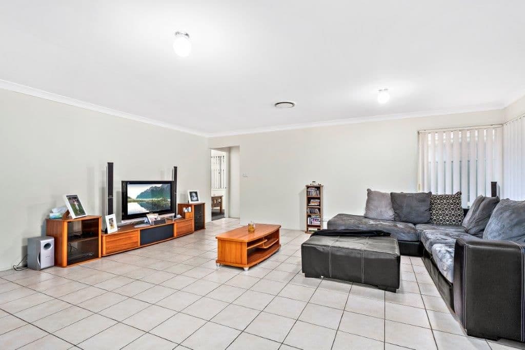 10 Warrego Street, Albion Park - Thumbnail 2