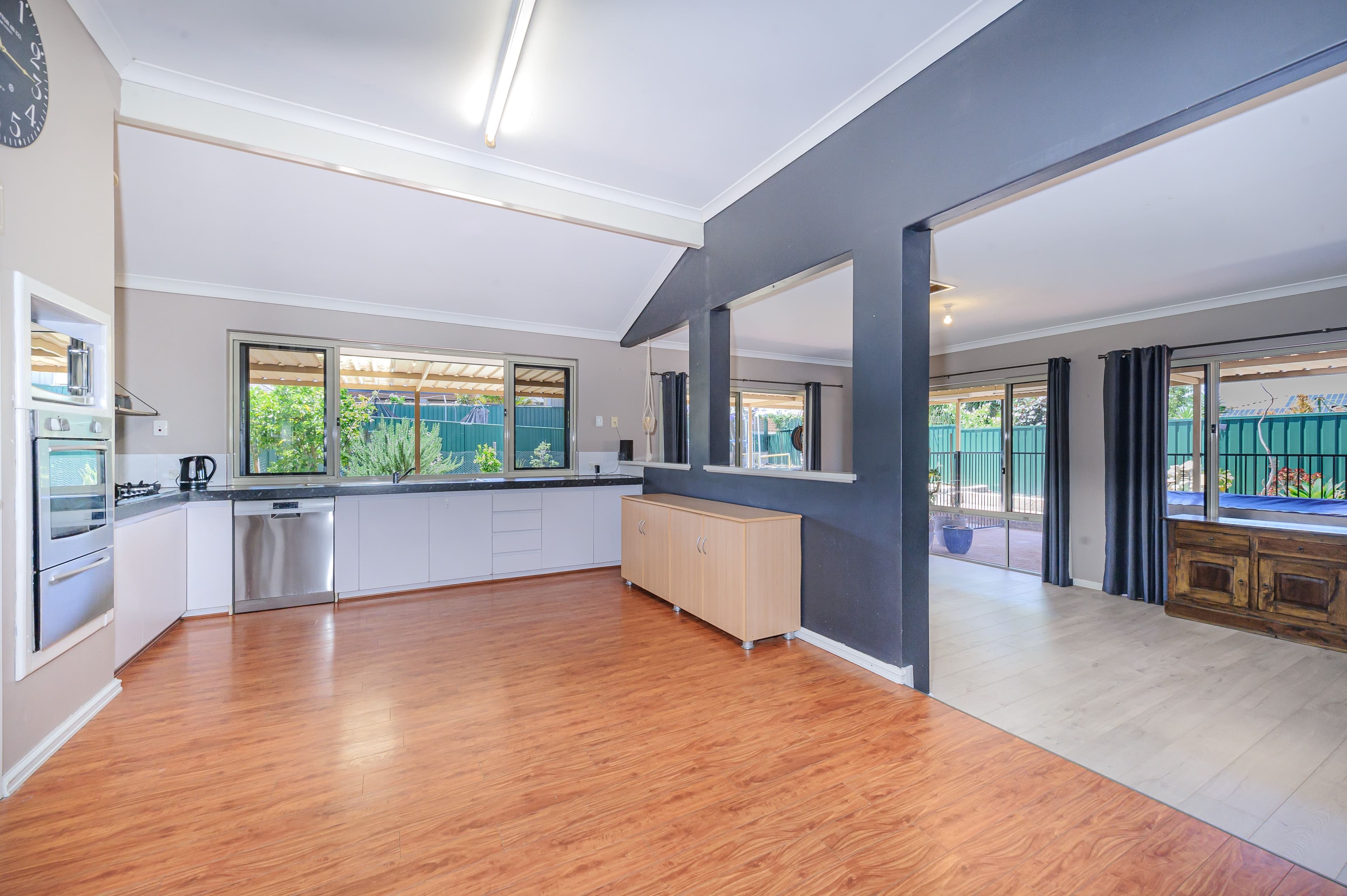 14 Banksia Court, Bullsbrook WA 6084, Bullsbrook - Thumbnail 7