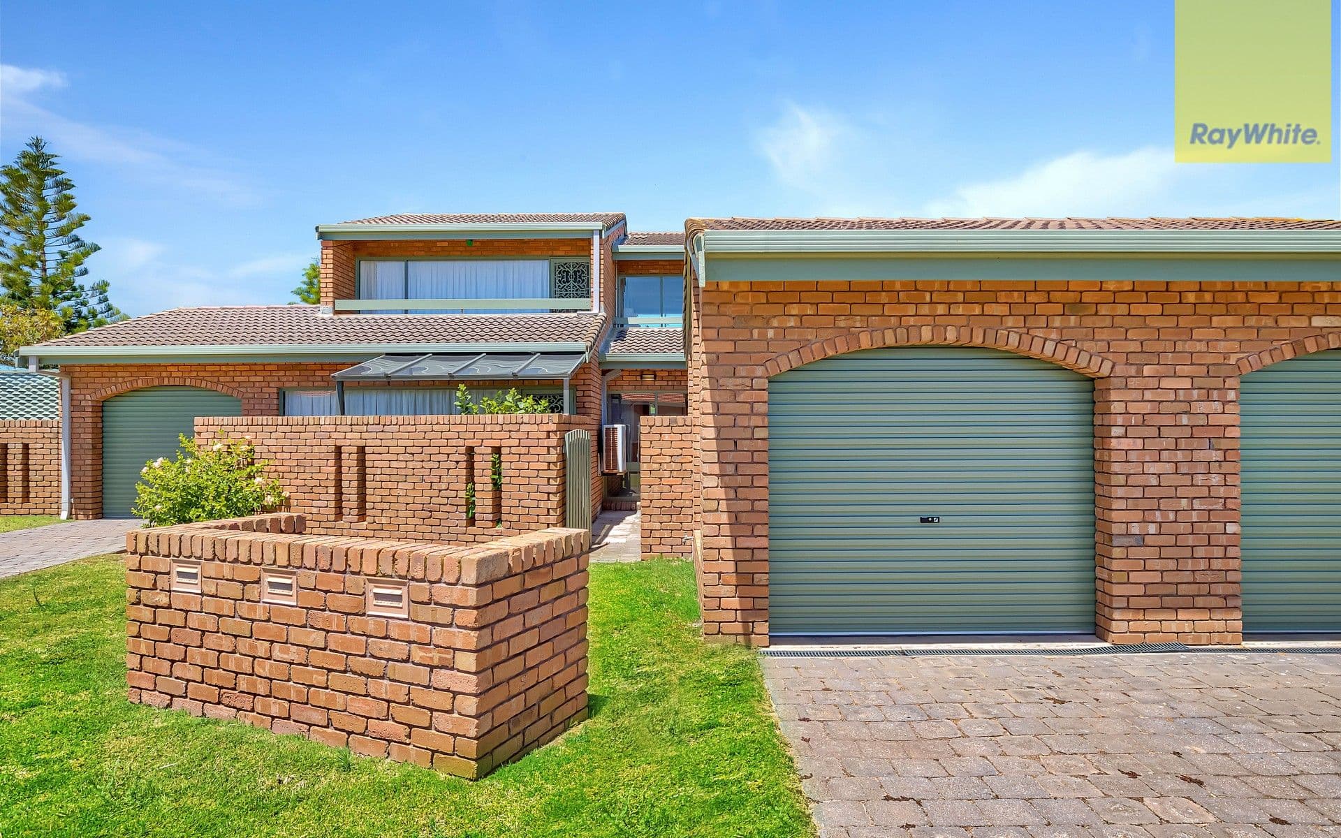 2 Sandpiper Place, West Lakes Shore SA 5020, West Lakes Shore - Image 1