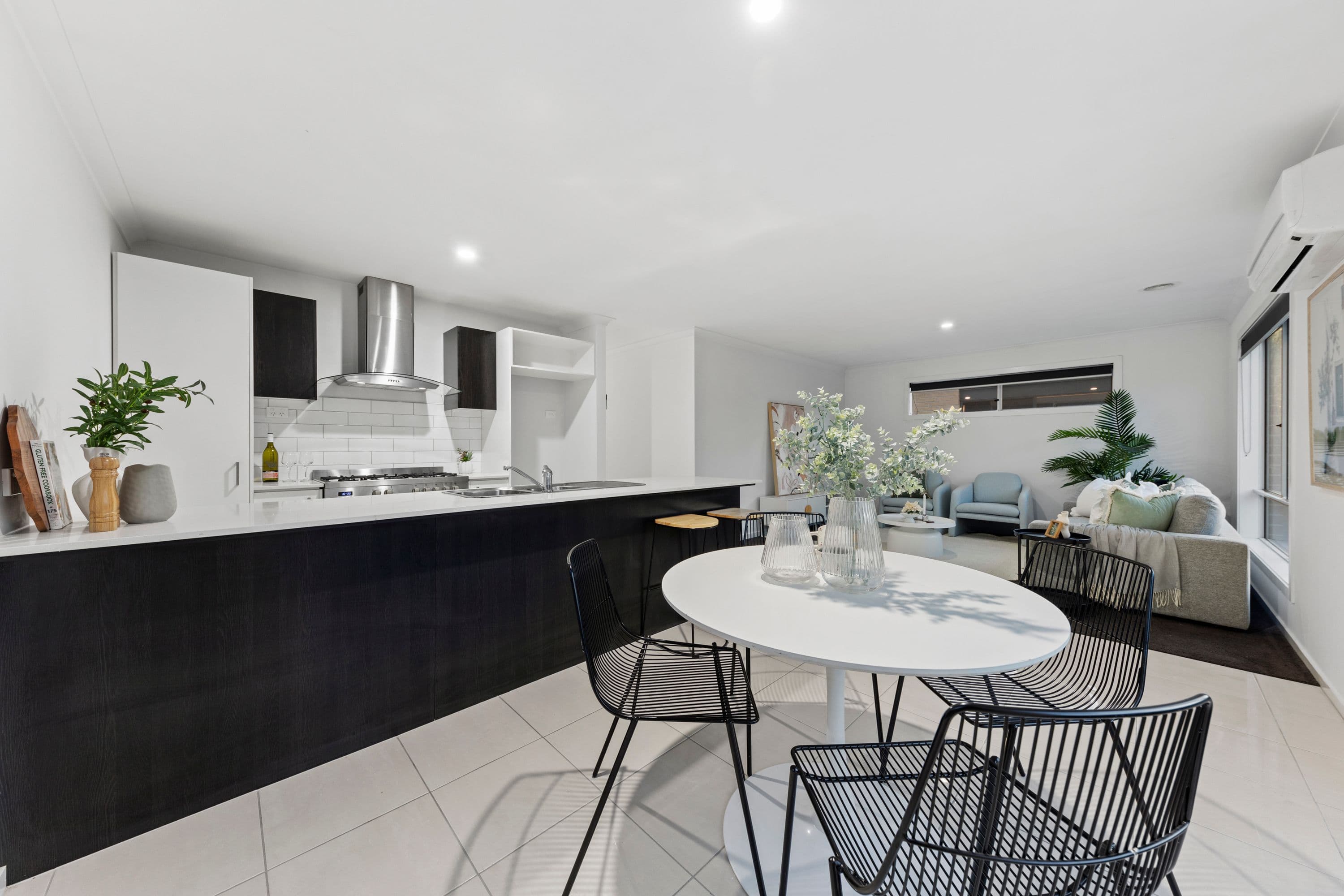 10 Garland Street, Pakenham VIC 3810, Pakenham - Thumbnail 5