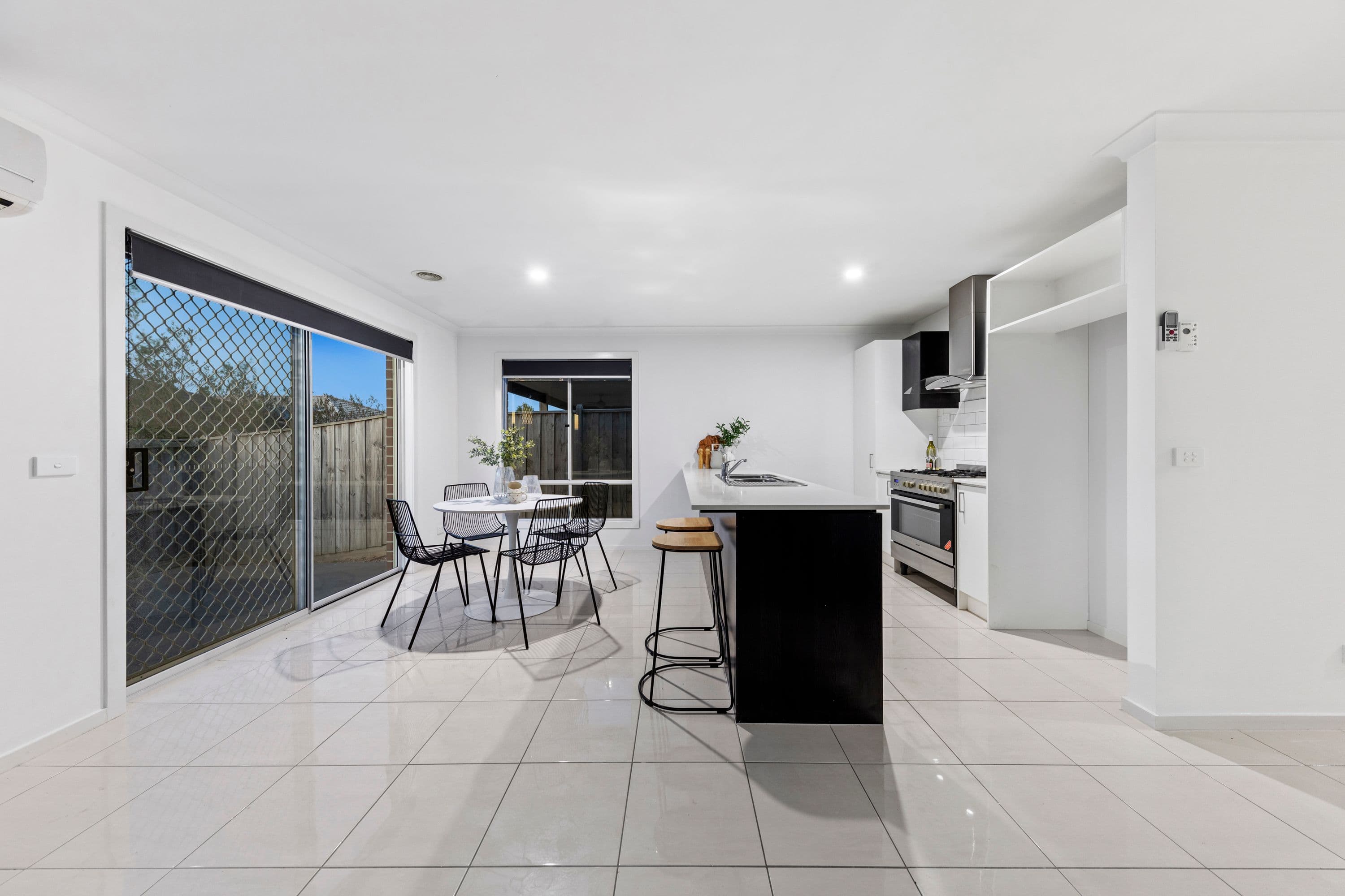10 Garland Street, Pakenham VIC 3810, Pakenham - Thumbnail 7