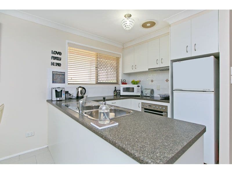 14 Mark Street, REDLAND BAY QLD 4165, Redland Bay - Thumbnail 2