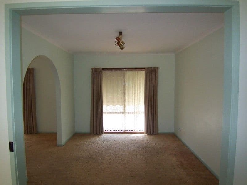 9 Forest Drive, EPSOM VIC 3551, Epsom - Thumbnail 6