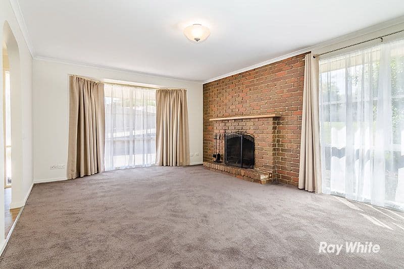 7 Cherryplum Court, Cranbourne North VIC 3977, Cranbourne North - Thumbnail 2