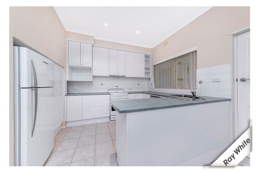 6 Glebe Avenue, Queanbeyan - Thumbnail 2