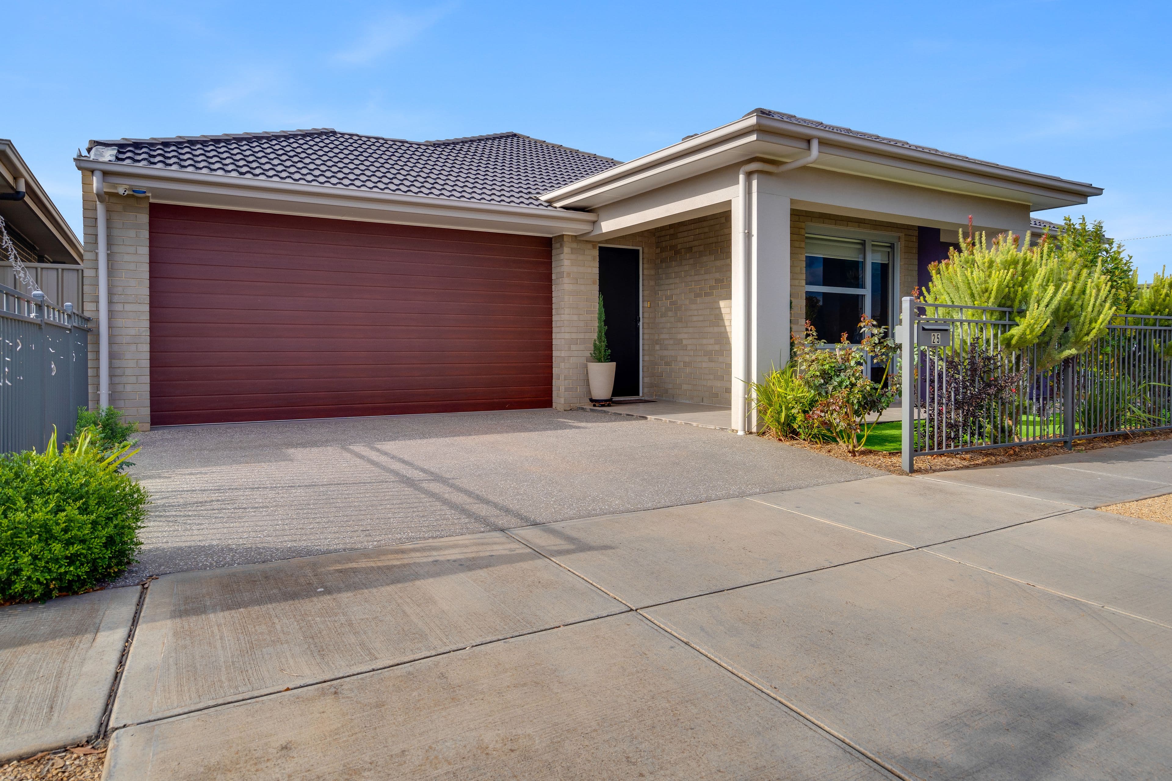 25 Clementine Avenue, Munno Para SA 5115, Munno Para - Thumbnail 2