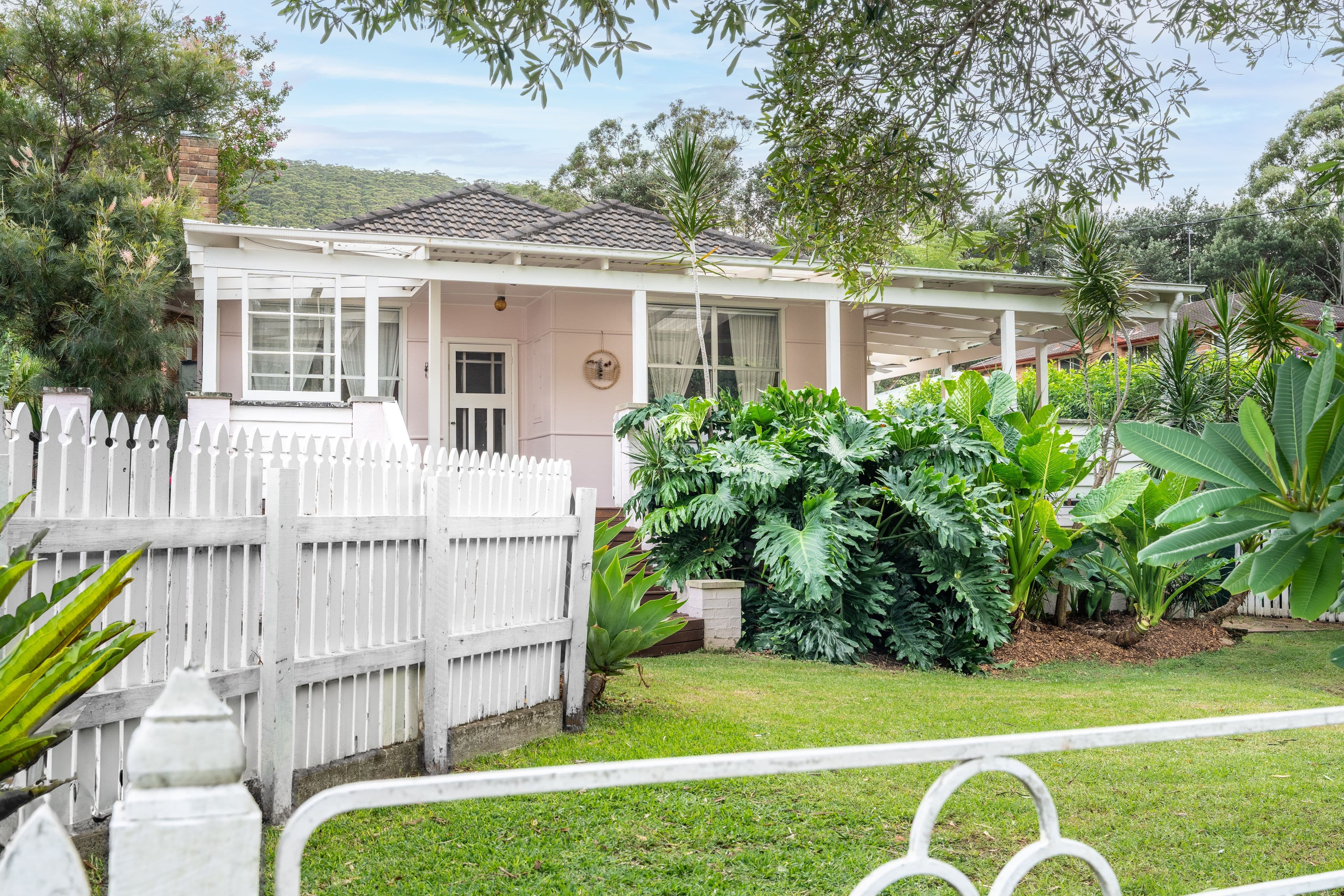 12 Station Street, Stanwell Park NSW 2508, Stanwell Park - Image 1
