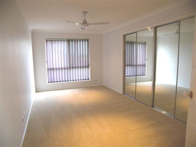 30 Whitehead Drive, BURLEIGH WATERS QLD 4220, Burleigh Waters - Thumbnail 5