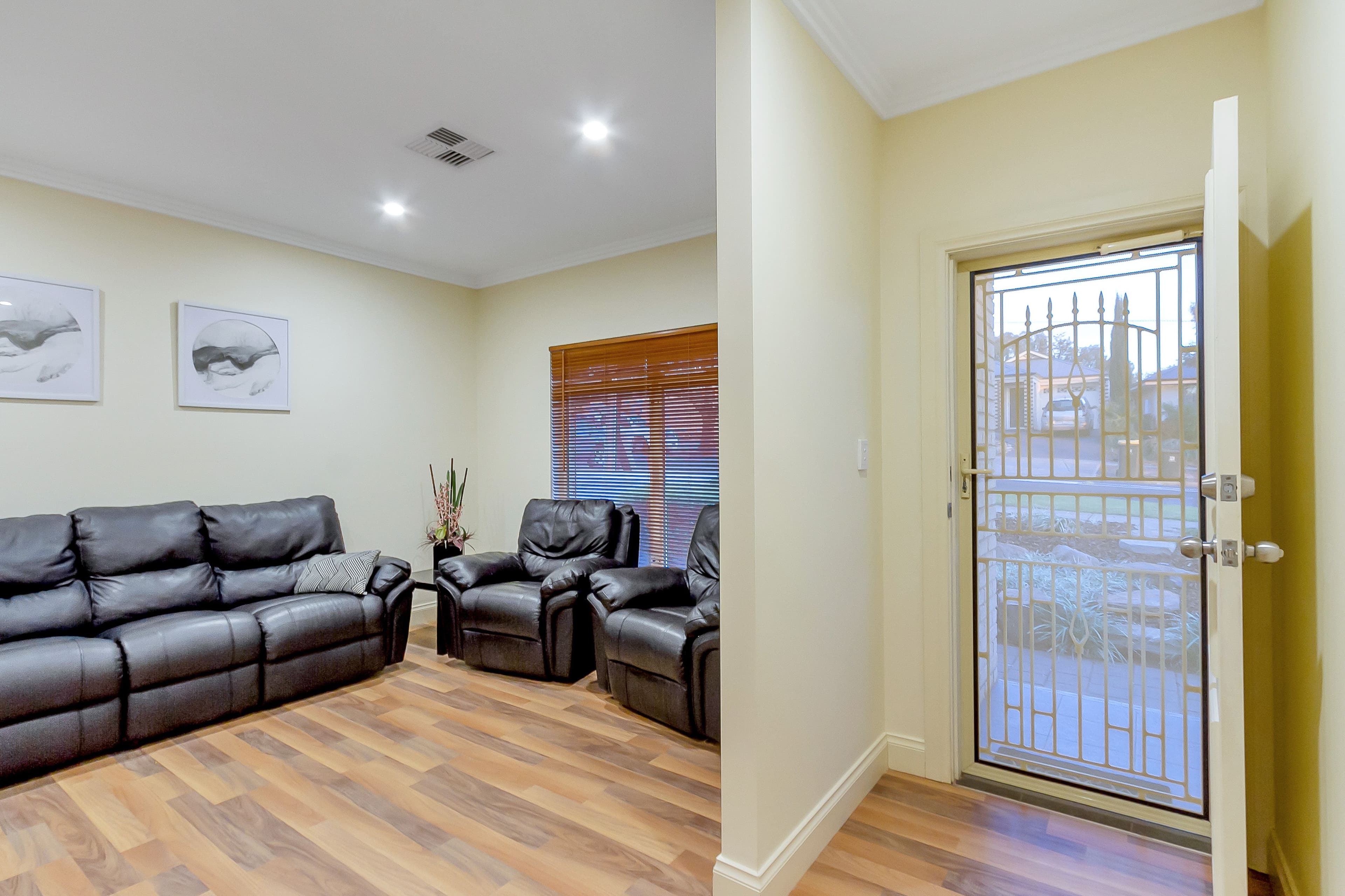 2A Melrose Avenue, Clearview SA 5085, Clearview - Thumbnail 3