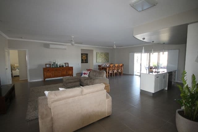 17 Jacaranda Court, Dalby QLD 4405, Dalby - Thumbnail 4