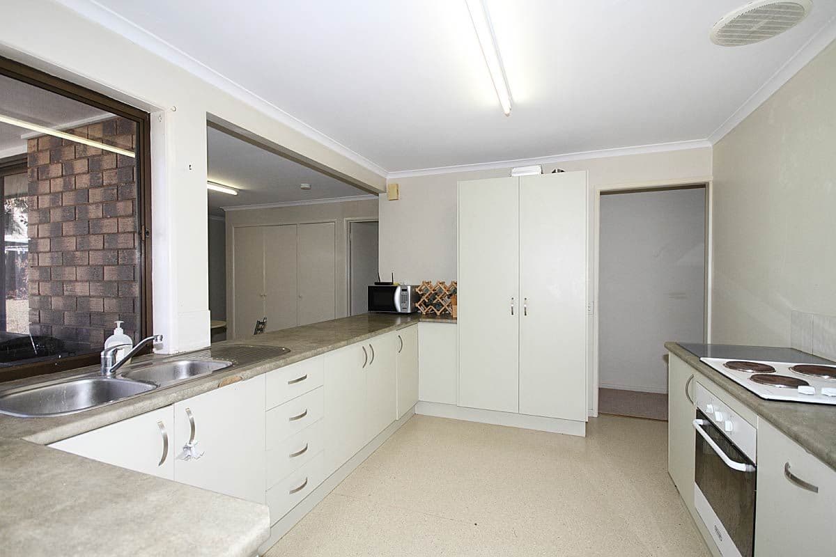 18 Gonzales Street, MACGREGOR QLD 4109, Macgregor - Image 1
