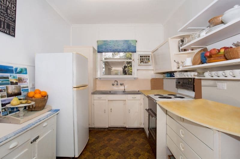 15 Nathan Street, Burleigh Heads QLD 4220, Burleigh Heads - Thumbnail 5