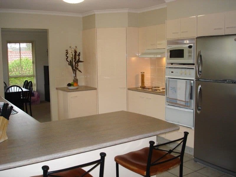 17 Enderbury Crescent, PACIFIC PINES QLD 4211, Pacific Pines - Thumbnail 3