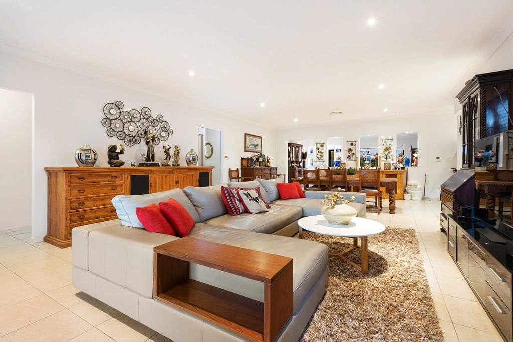 8 John Francis Drive, Carrara QLD 4211, Carrara - Thumbnail 6