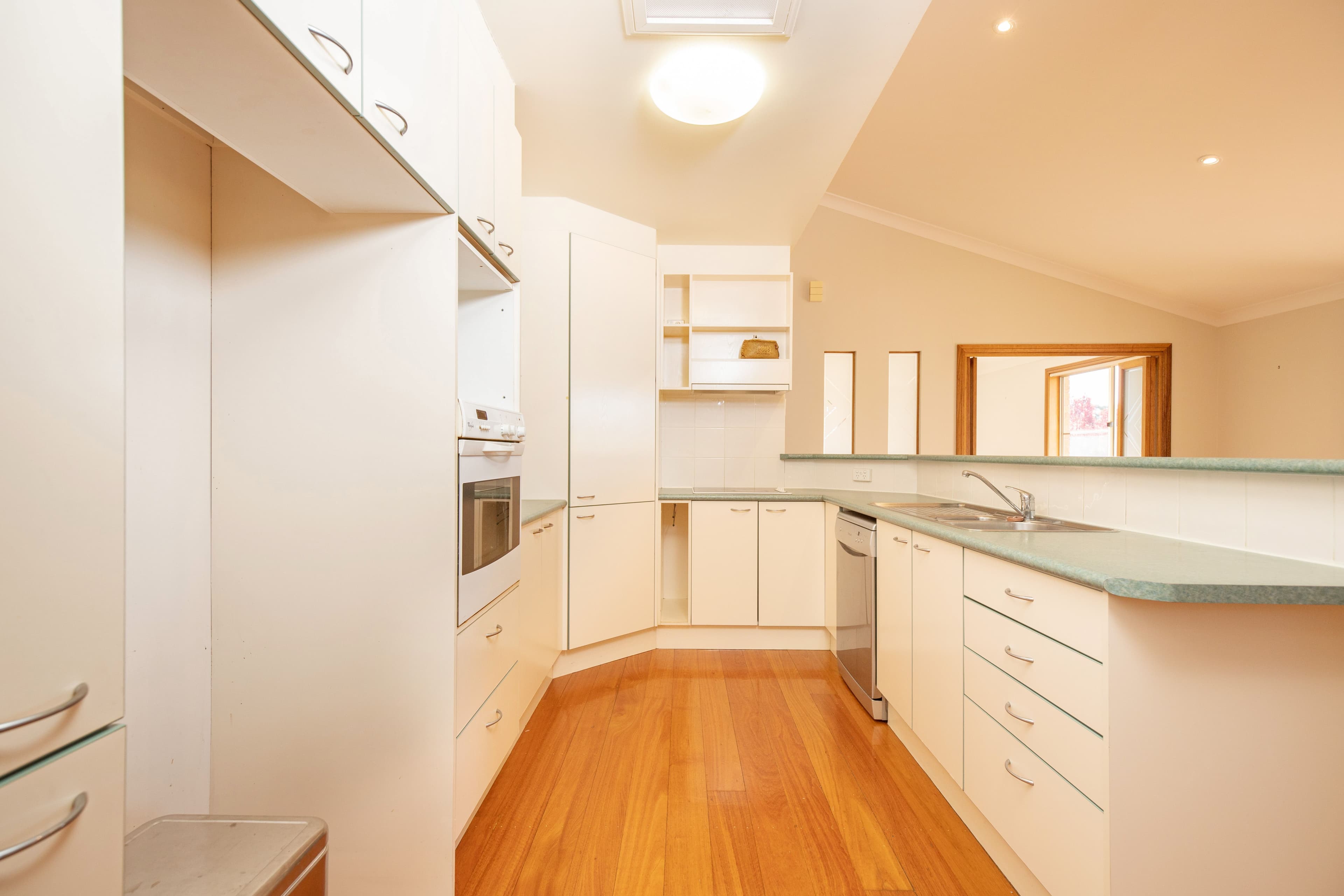 22 Henderson Street, Gloucester - Thumbnail 7