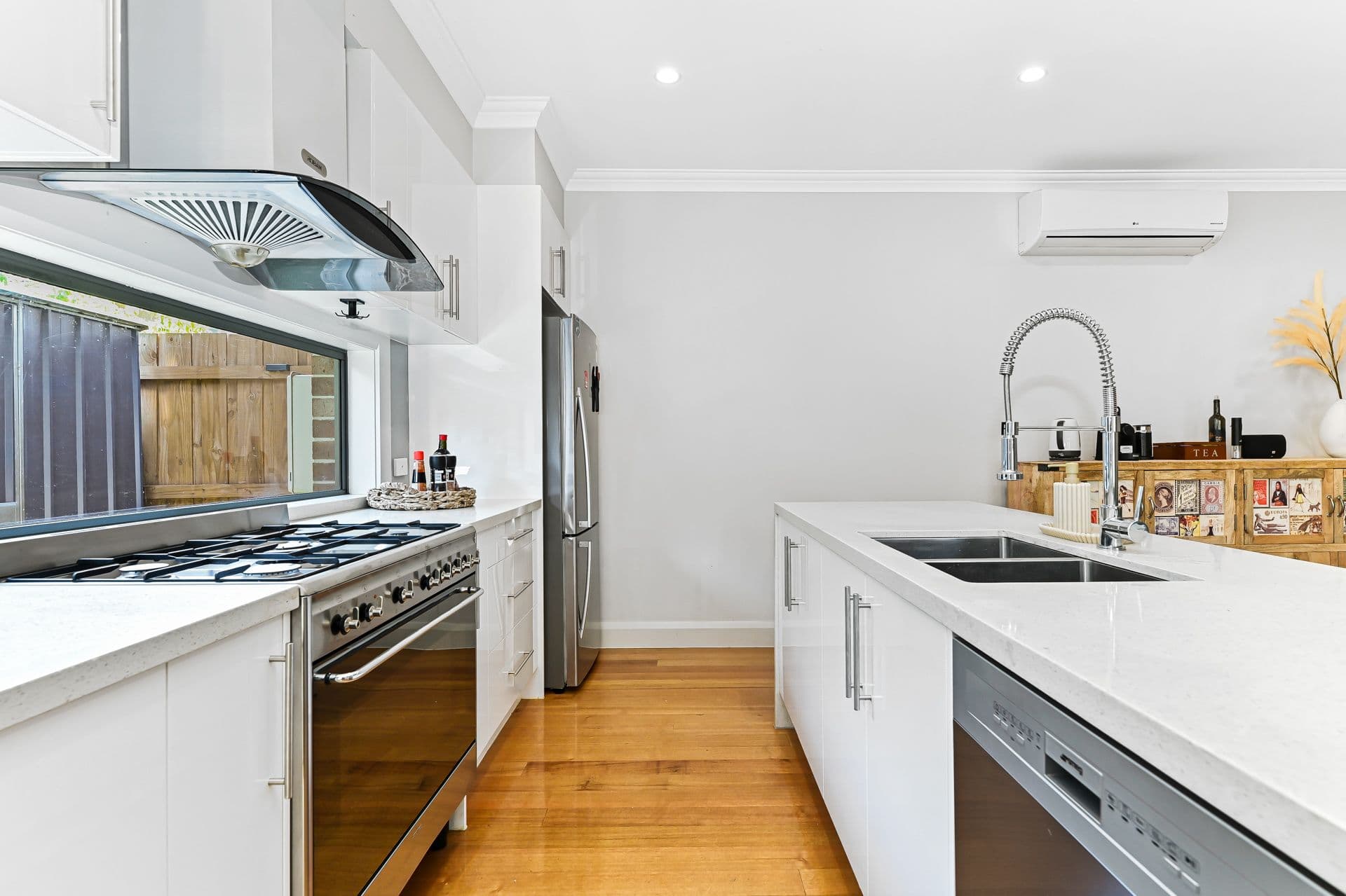 81 Albion Road, Box Hill VIC 3128, Box Hill - Thumbnail 6