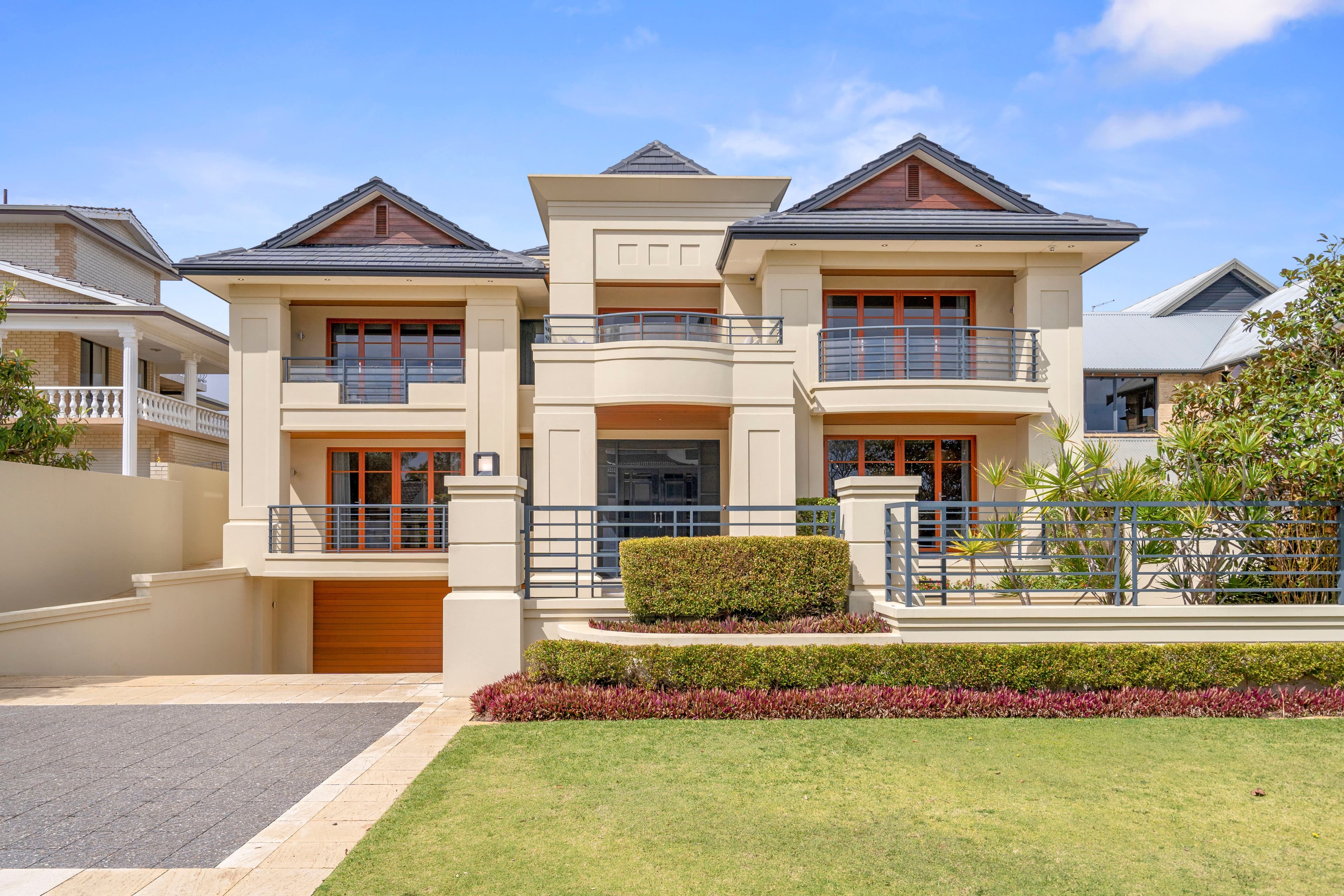 35 Kinkuna Way, City Beach WA 6015, City Beach - Image 1