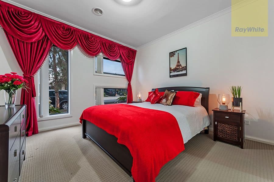 8 Woodgrove Street, Craigieburn VIC 3064, Craigieburn - Thumbnail 8