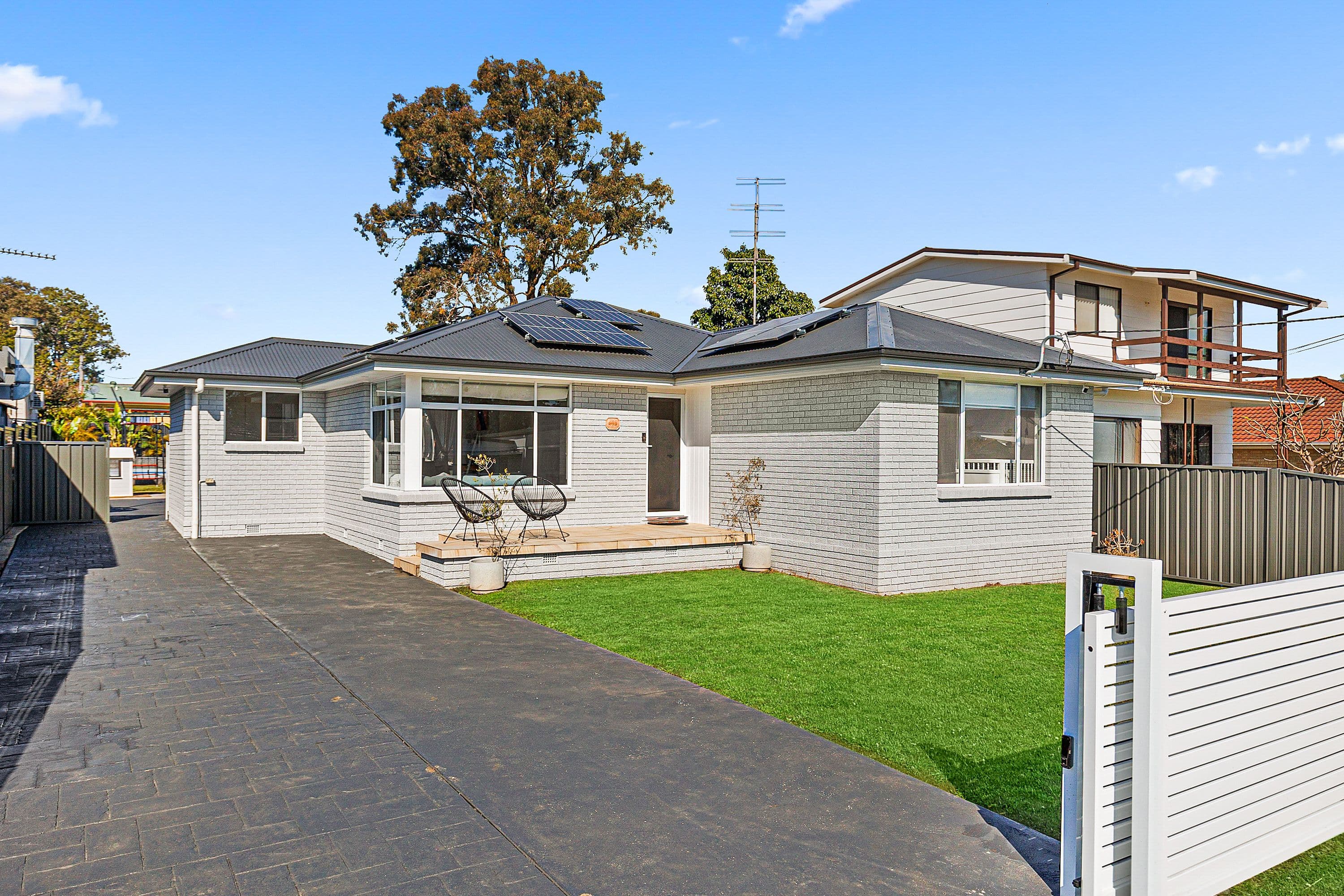 83 Barton Street, Oak Flats NSW 2529, Oak Flats - Thumbnail 2