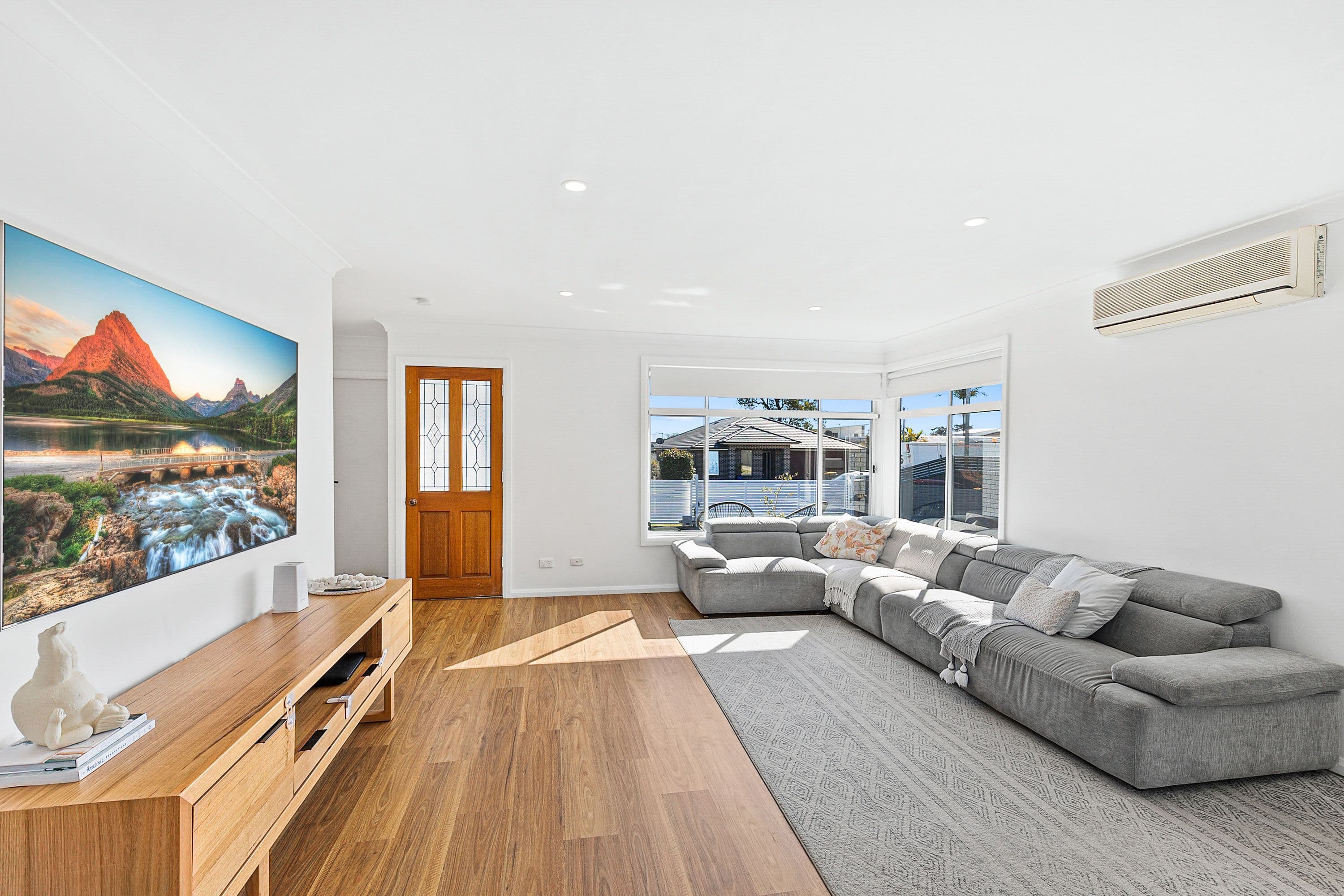 83 Barton Street, Oak Flats NSW 2529, Oak Flats - Thumbnail 3