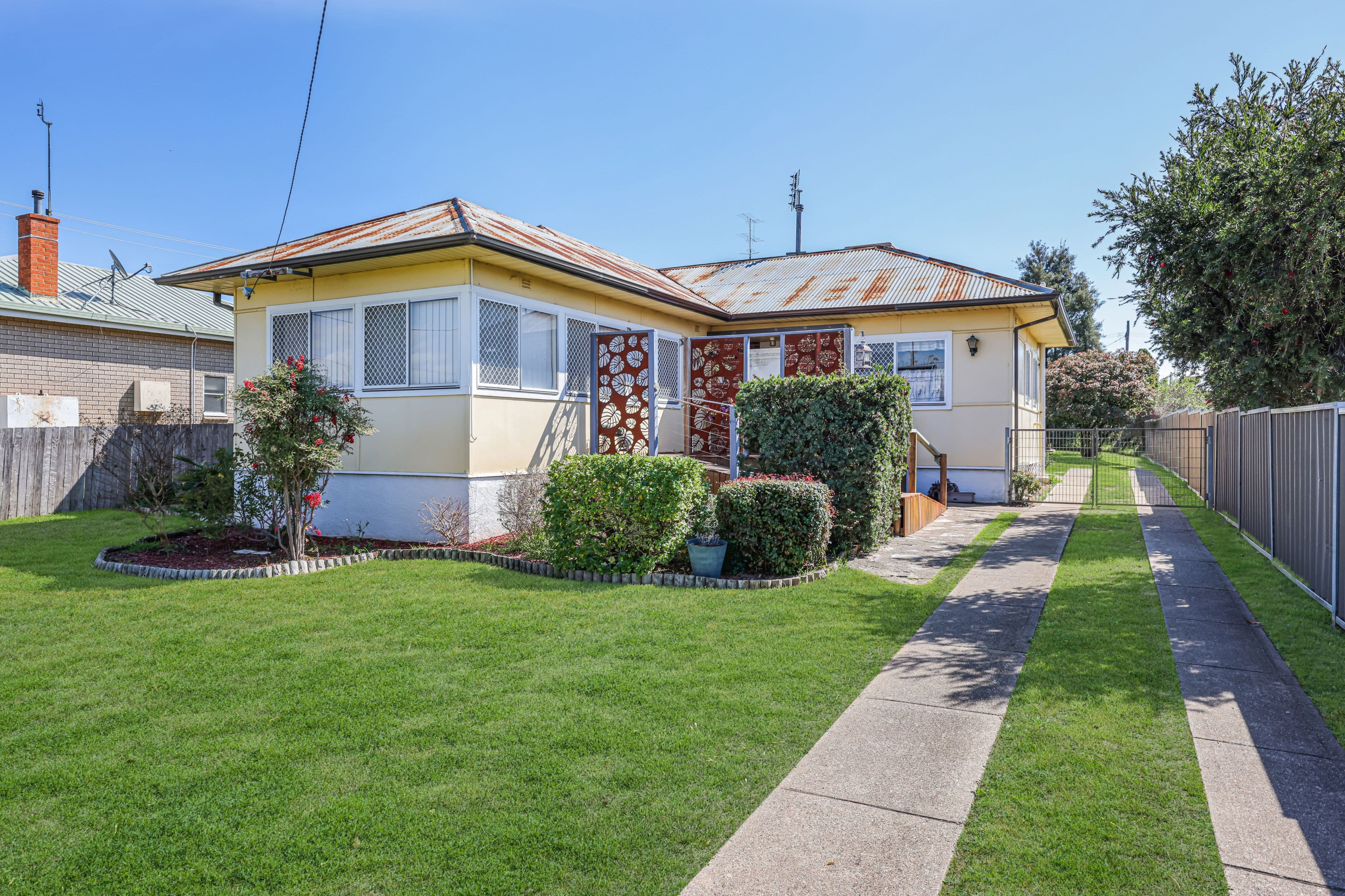 23 Park Street, Tamworth NSW 2340, Tamworth - Thumbnail 2