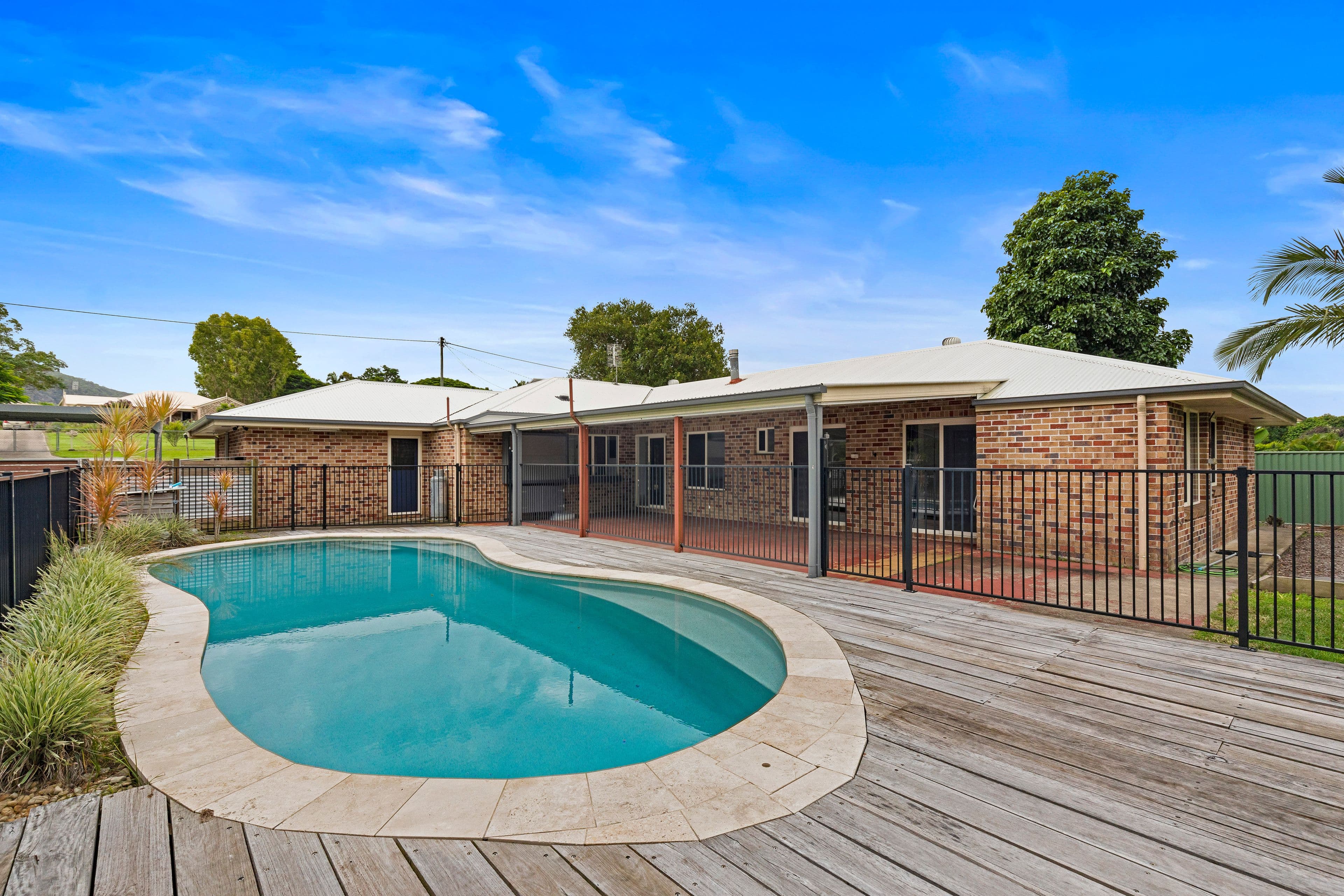 44 Parkview Road, Glass House Mountains QLD 4518, Glass House Mountains - Thumbnail 3