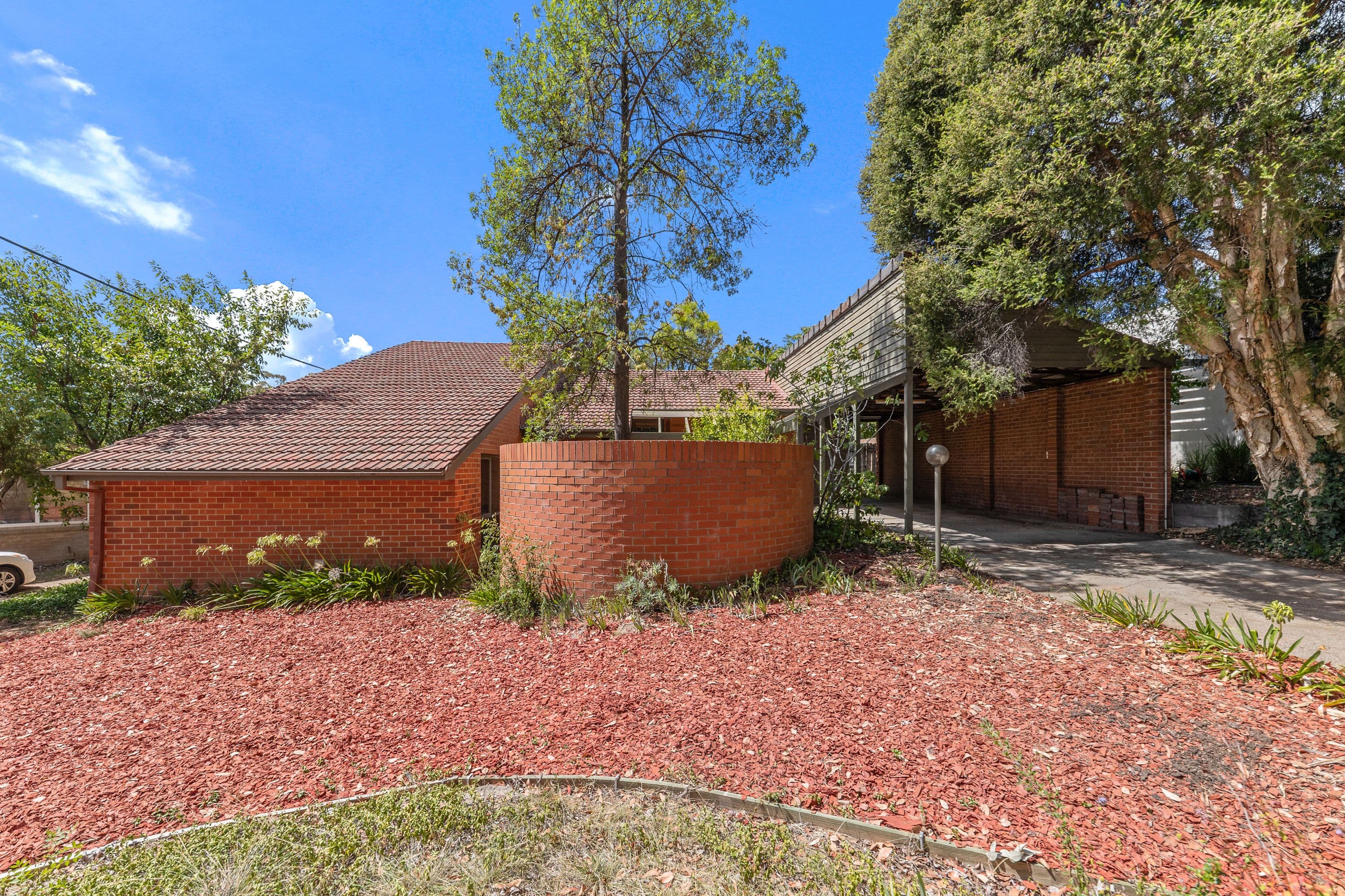 28 Robertson Street, Curtin ACT 2605, Curtin - Thumbnail 2