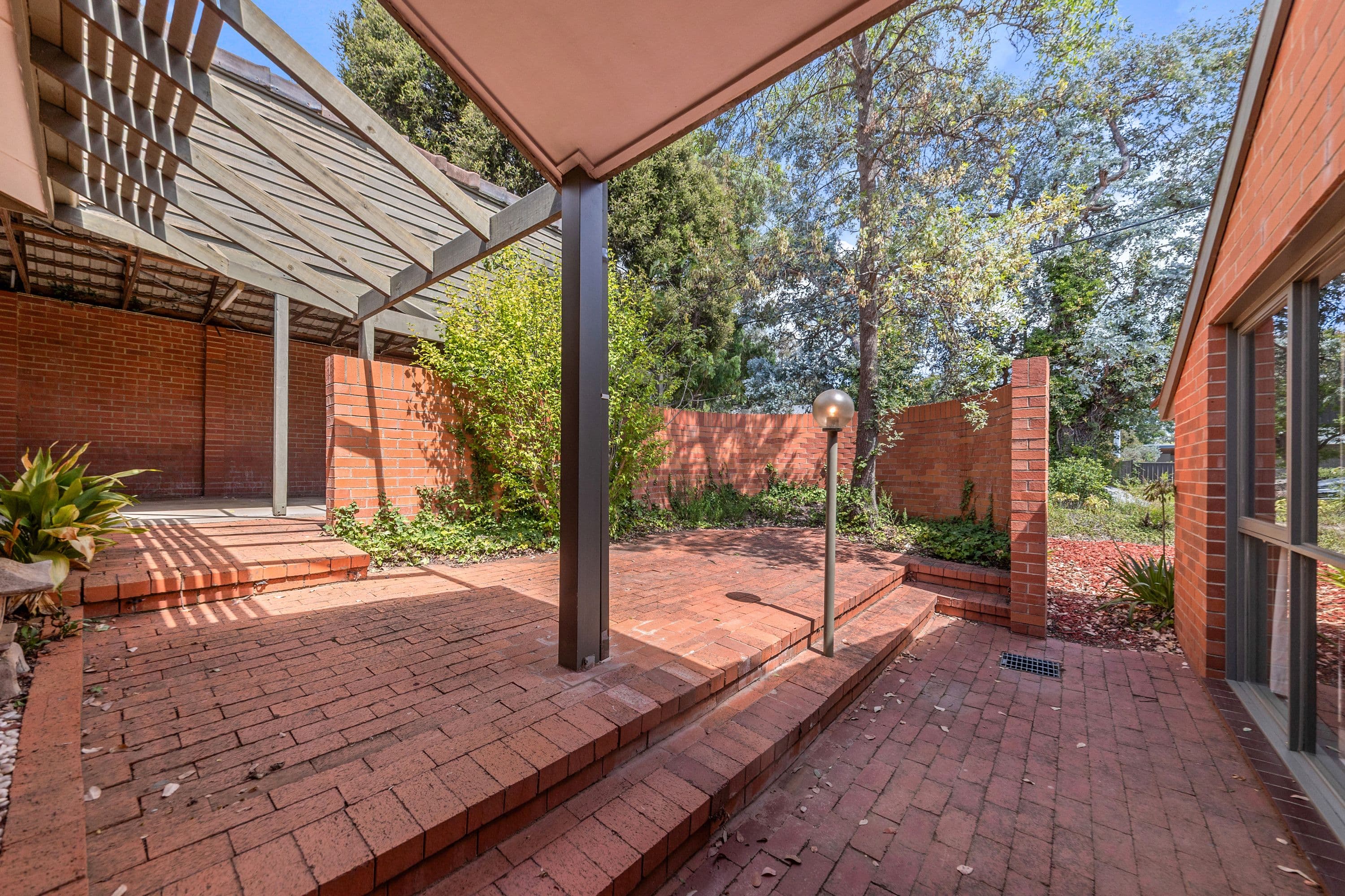 28 Robertson Street, Curtin ACT 2605, Curtin - Thumbnail 3