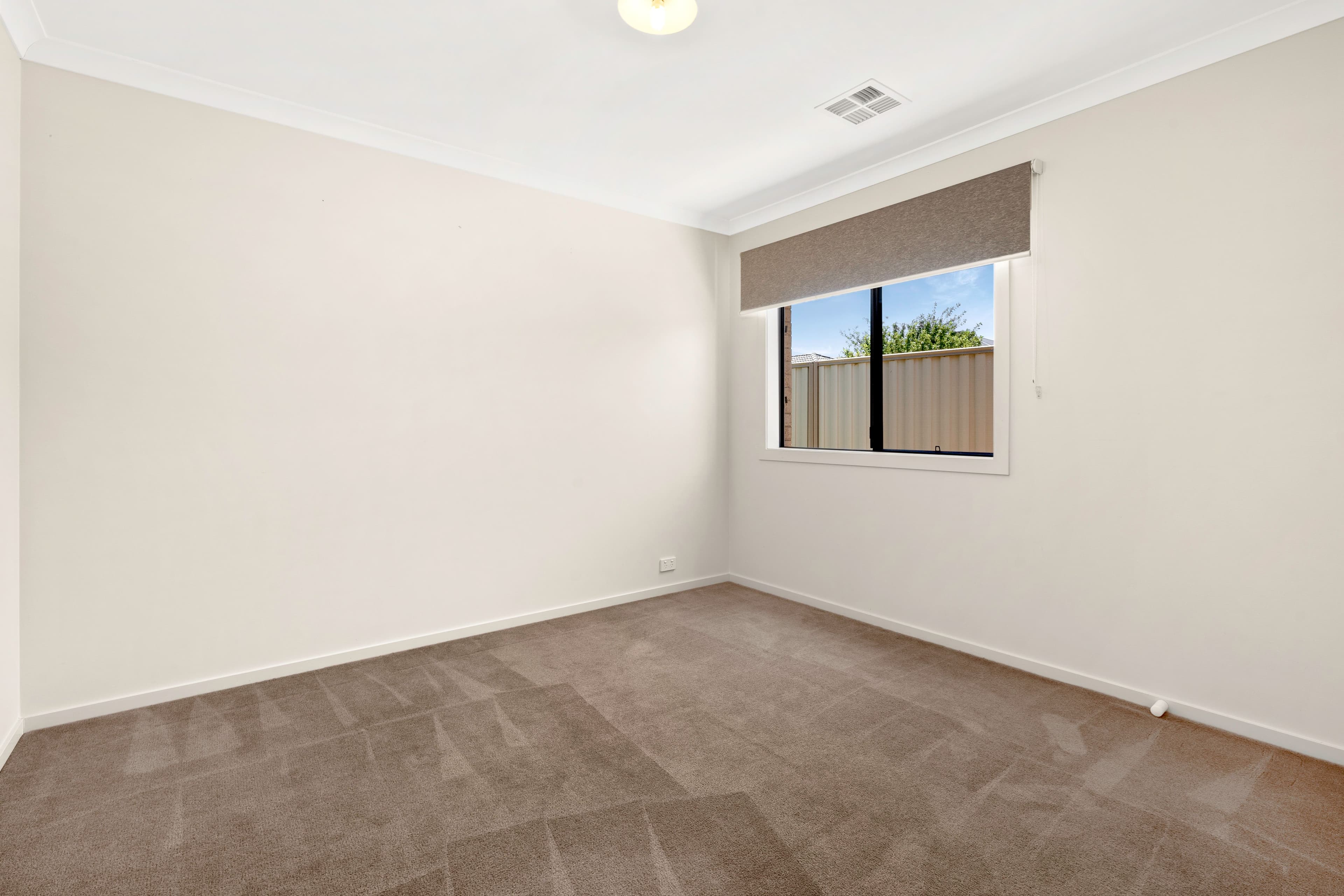 18 Victory Drive, Pakenham VIC 3810, Pakenham - Thumbnail 6