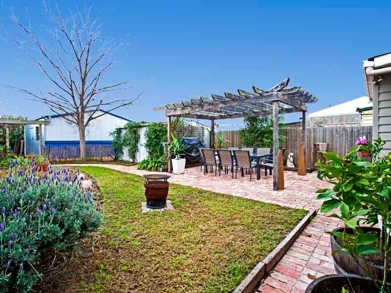 33 McDonald Street, EAST GEELONG VIC 3219, East Geelong - Thumbnail 2