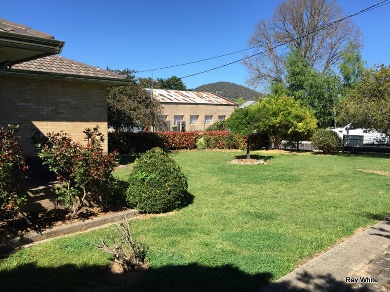 15 Park Lane, Braidwood - Image 1