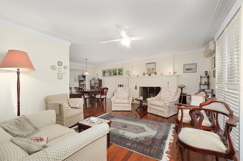 33 Larool Street, Kenmore QLD 4069, Kenmore - Thumbnail 3