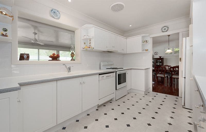 33 Larool Street, Kenmore QLD 4069, Kenmore - Thumbnail 6