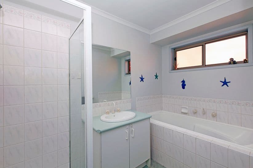 124 Manning Clark Road, MILL PARK VIC 3082, Mill Park - Thumbnail 8