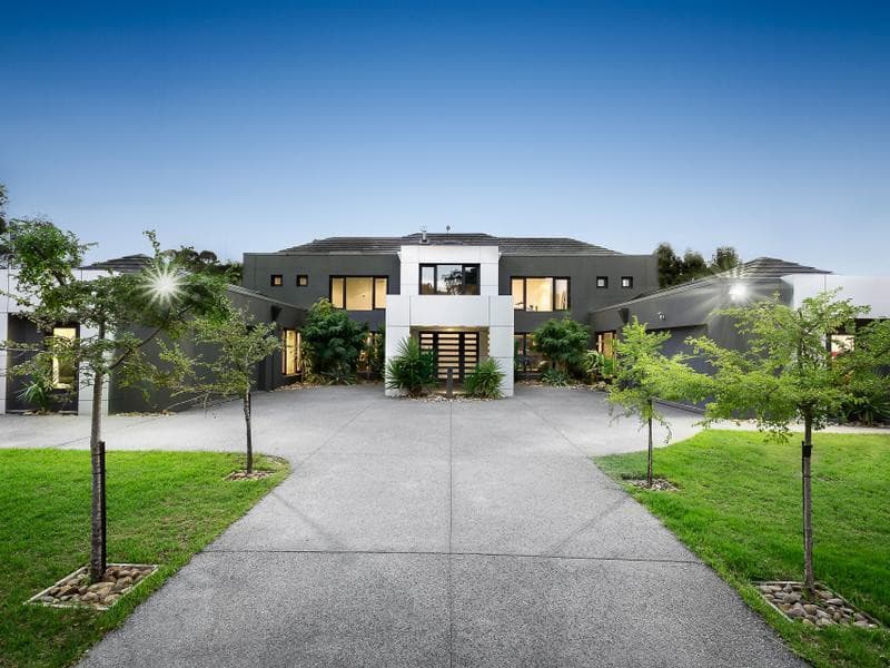 8 Roseburn CourtLower Plenty, VIC 3093, Lower Plenty - Image 1