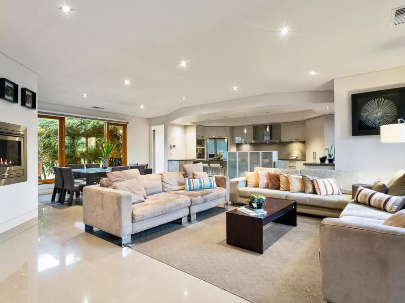 8 Roseburn CourtLower Plenty, VIC 3093, Lower Plenty - Thumbnail 6