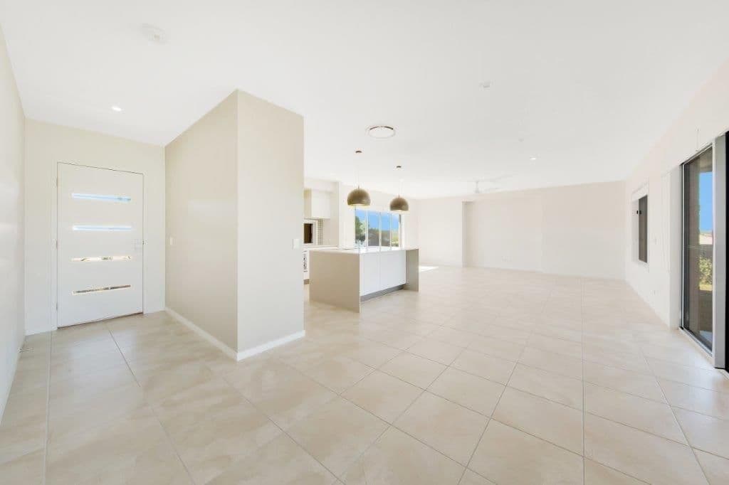 135 Emmadale Drive, New Auckland QLD 4680, New Auckland - Thumbnail 3