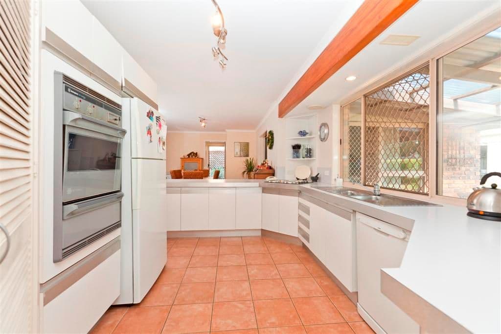 1 Marlin Street, THORNESIDE QLD 4158, Thorneside - Thumbnail 7