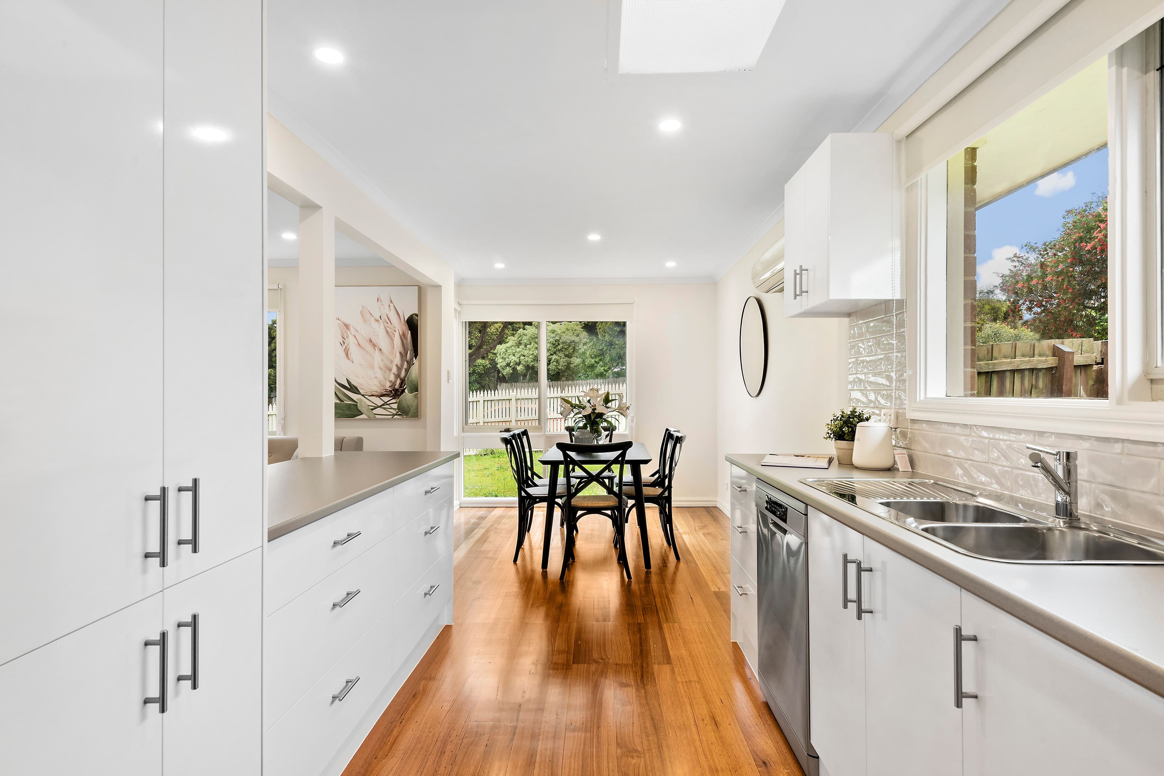 43 Robert Molyneux Avenue, Endeavour Hills VIC 3802, Endeavour Hills - Thumbnail 4